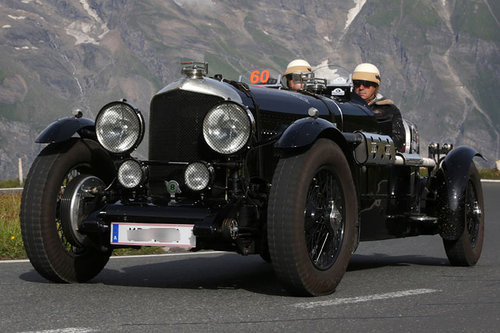 Zwei Traum-Bentleys bei der Saalbach-Classic 