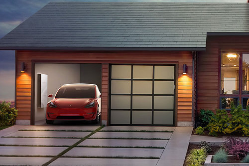 Tesla stellt Solar-Dachziegel vor Tesla Solardach