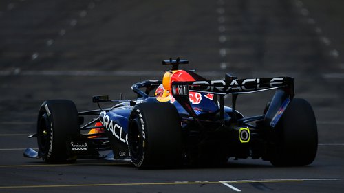Nach Verstappen-Crash Die FIA schaut sich die Macarena-Flügel von Red Bull und Ferrari genau an