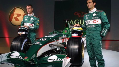 Günther Steiner: Jaguar R3 war "das größte Stück Scheiße" Eddie Irvine und Pedro de la Rosa konnten mit dem Jaguar R3 keine Bäume ausreißen