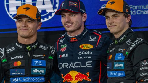 Klartext von Verstappen Max Verstappen kämpfte 2025 gegen beide McLaren-Piloten um den Titel
