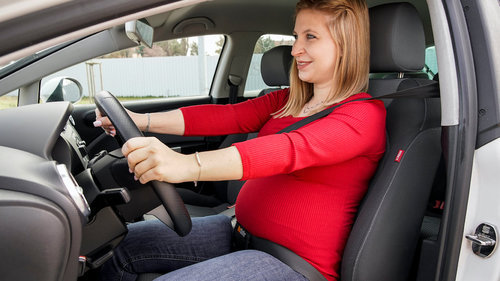 Autofahren während der Schwangerschaft 