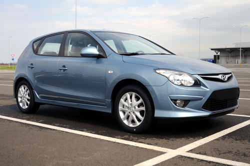 Hyundai: Facelift beim i30, mehr Garantie 