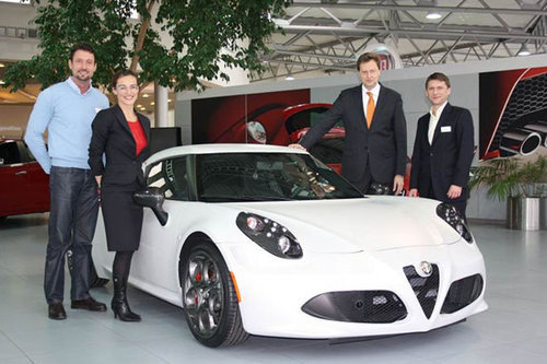 Alfa Romeo 4C: Erste Auslieferung 