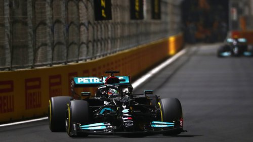 Hamilton wütet: War es eine Verschwörung? Lewis Hamilton wütete nach der Rennunterbrechung