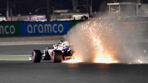 Warum funkt's bei Formel-1-Autos? Beim Grand Prix in Katar war der Funkenschlag besonders stark