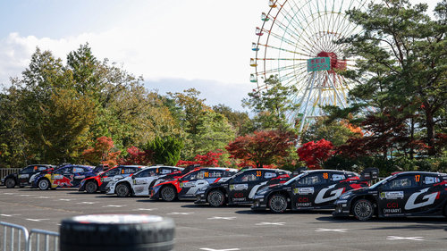 WRC 2026 Rally1-Autos der Rallye-Weltmeisterschaft (WRC) im Service-Park