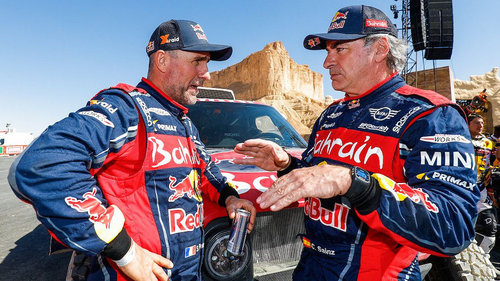 Drei Rennsport-Legenden starten für Audi bei der Rallye Dakar 2022 Stephane Peterhansel und Carlos Sainz kommen zusammen auf 18 Dakar-Siege