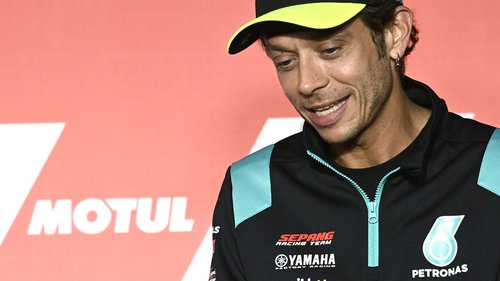 Offiziell: Valentino Rossi beendet MotoGP-Karriere Ende 2021 Valentino Rossi gab in Spielberg seinen Rücktritt mit Saisonende bekannt