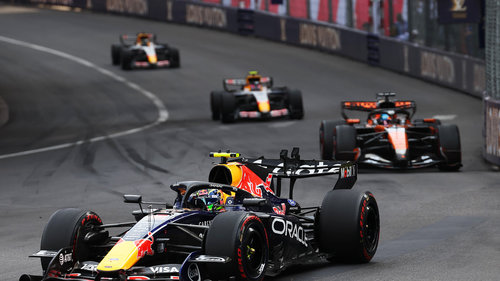 Gasly zurück auf dem Podium Die Betroffenen der Gasly-Kehrtwende in Monaco prüfen juristische Schritte