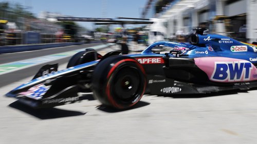 Alpine will eine Frau in die Formel 1 bringen Fernando Alonso im Alpine A522 in der Formel-1-Saison 2022