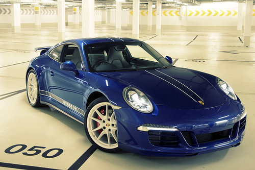 Facebook-User konfigurierten Porsche 911 