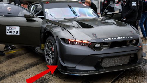 Ford Mustang GT3 Evo Bereits bei den Nordschleifen-Tests vor einem Jahr war der Flap vorne zu sehen