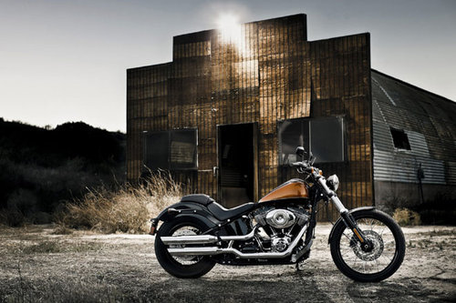 Die neue Harley-Davidson Softail Blackline 