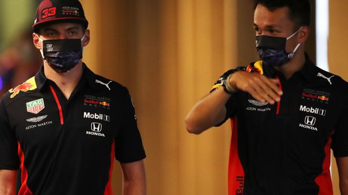 Max Verstappen: "Würde die alle schlagen!" Max Verstappen hätte kein Problem damit, auch 2021 neben Alex Albon zu fahren