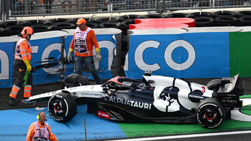 Neuseeländer fährt statt Australier für Toro Rosso Das Unfallauto von Daniel Ricciardo im Training von Zandvoort