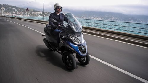 Piaggio Group entwickelt Zweirad-Airbag 