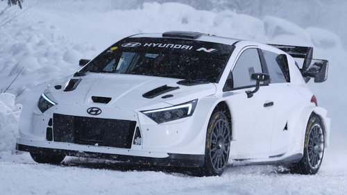 Vom Test in Frankreich: Hyundai zeigt erste Fotos des 2022er-WRC-Autos So sieht er aus, der neue Hyundai i20 Rally1 für die WRC 2022