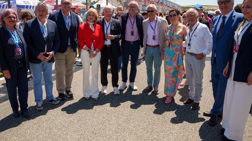 Boykott beim Dinner Motorsport-Prominenz in der Startaufstellung von Jerez