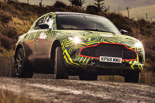 Erstes Bild vom Aston Martin DBX 