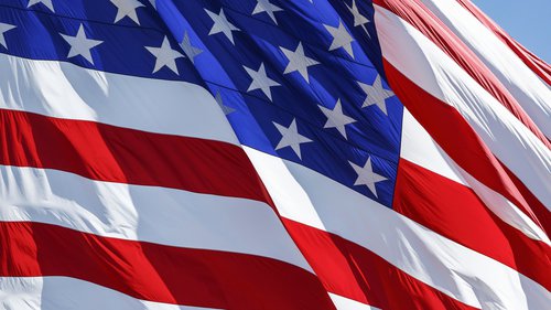 Nach fast 40 Jahren Nationalflagge der USA