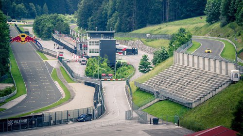 "Gibt konkrete Gespräche": DTM 2023 erstmals auf dem Salzburgring? Highspeed-Strecke in malerischer Umgebung: der Salzburgring