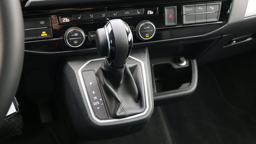 Vergleichstest: VW T6.1 Multivan vs. Mercedes V-Klasse 