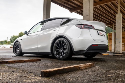 KW legt das Tesla Model Y tiefer 