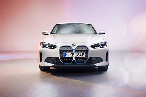 Schneller Stromer: der neue BMW i4 