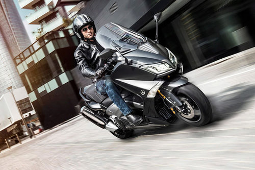 MOTORRAD | Yamaha T-Max Iron Max - schon gefahren | 2015 