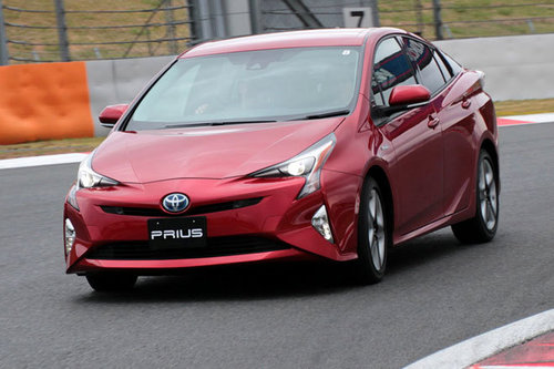 AUTOWELT | Neuer Toyota Prius - schon gefahren | 2015 