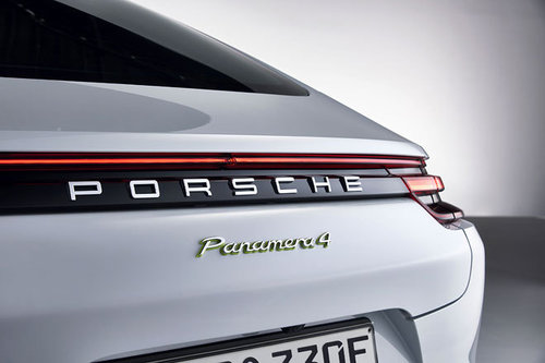 AUTOWELT | Pariser Autosalon: Porsche Panamera 4 E-Hybrid | 2016 Porsche Panamera 4 E-Hybrid 2016
