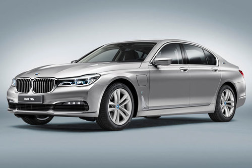 AUTOWELT | BMW-Neuheiten auf dem Genfer Autosalon | 2016 