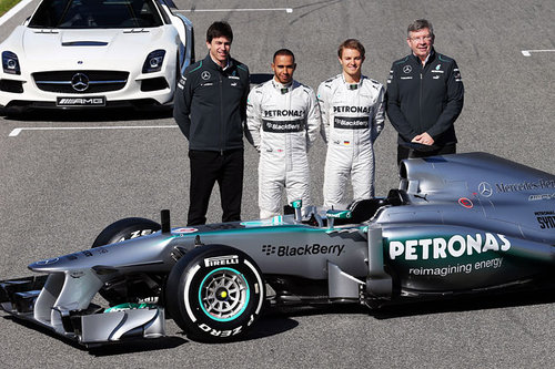 FORMEL 1 | Launches 2013 | Mercedes F1 W04 