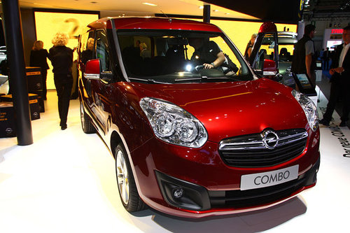 AUTOWELT | IAA 2011 | Opel 