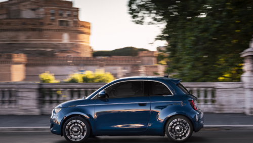 "Prima": Elektro-Fiat jetzt auch als Hatchback  