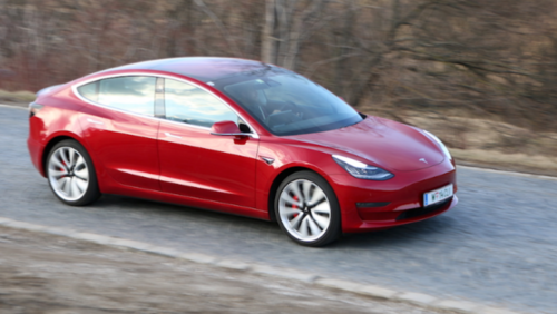 Elon Musk: Teslas sind zu teuer, kündigt Kompakt-Modell an 
