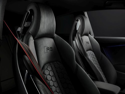 Neue competition-Pakete für Audi RS 4 und RS 5 