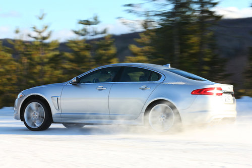 Jaguar XF und XJ jetzt mit Allradantrieb 