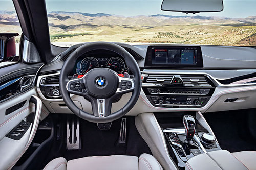AUTOWELT | BMW M5 mit Allradantrieb | 2017 BMW M5 2017