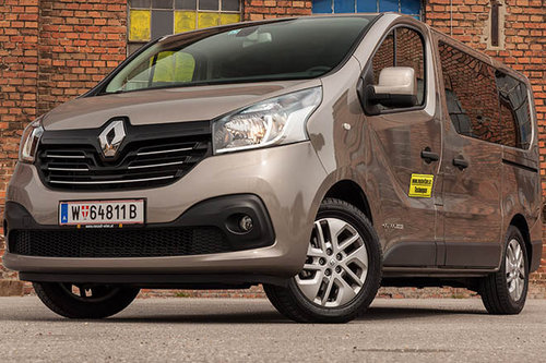 AUTOWELT | Renault Trafic Passenger dCi 140 - im Test | 2015 