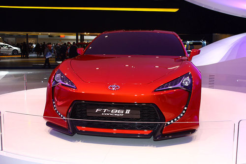 AUTOWELT | IAA 2011 | Toyota 