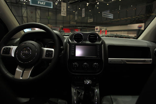 AUTOWELT | Genf 2013 | Infiniti, Jaguar, Jeep 