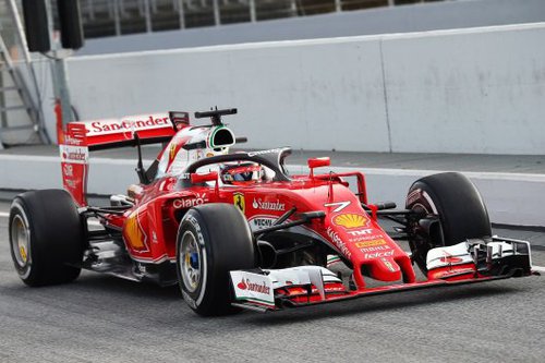 FORMEL 1 | Testfahrten 2016 | Ferrari Halo-Test 