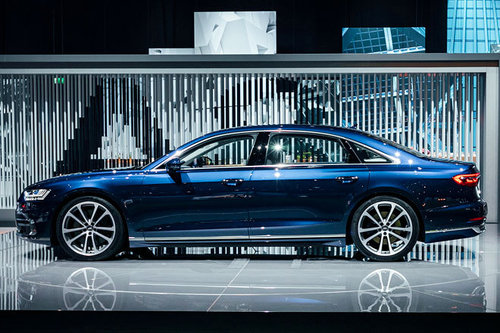 AUTOWELT | Weltpremiere: neuer Audi A8 | 2017 Audi A8 2017