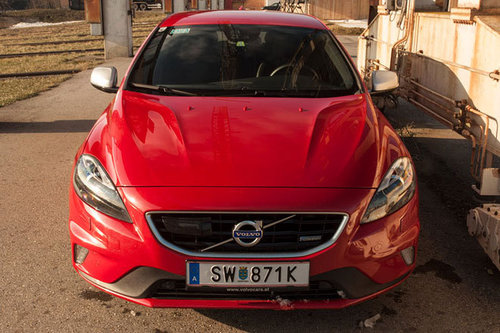 AUTOWELT | Volvo V40 D4 Geartronic Summum - im Test | 2015 