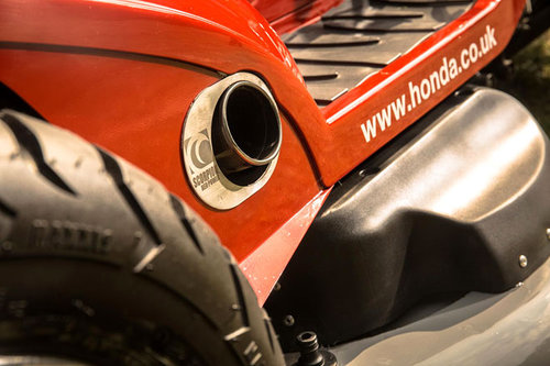 AUTOWELT | Rekord-Rasenmäher Honda "Mean Mower" | 2014 