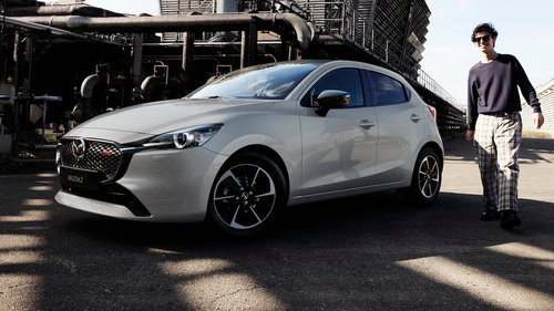 Noch ein Facelift: Mazda2 2023 vorgestellt 