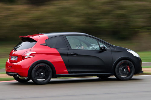 AUTOWELT | Peugeot 208 GTi 30th - schon gefahren | 2014 