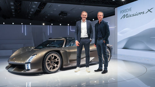 In einer Reihe mit 959, Carrera GT und 918 Spyder 